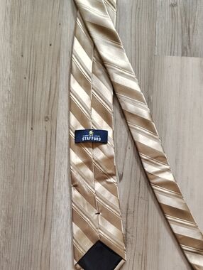 Stafford Champagne and Gold Diagonal Stripe Tie